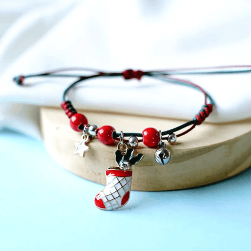 DIY Christmas Charm Bracelet - Single Girl's DIY